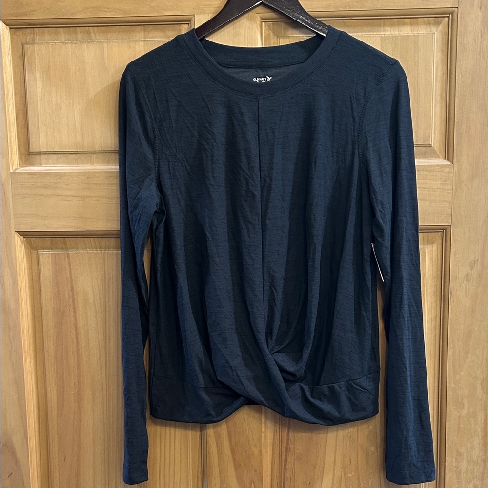 Large TALL Women’s Long Sleeve Twist-Front shirt